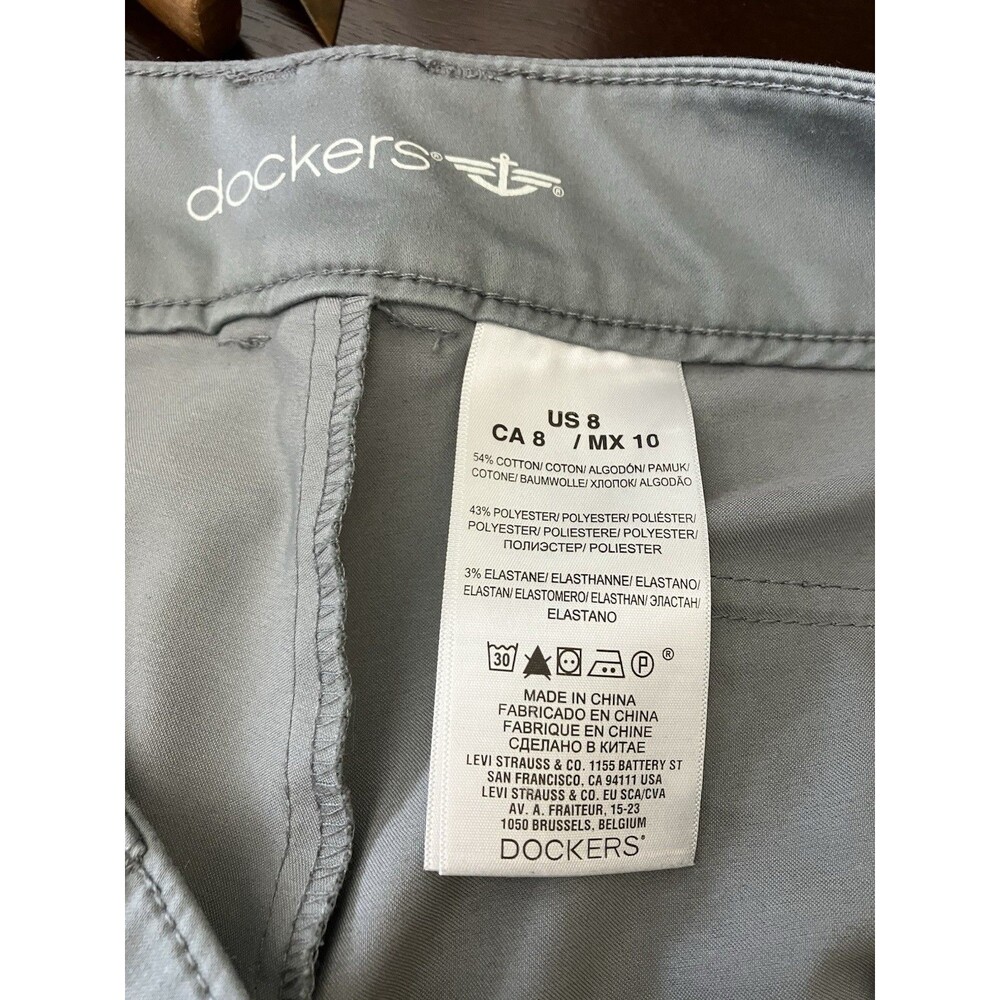 DOCKERS Womens Gray Capri Pants Size  8 - Picture 3 of 5